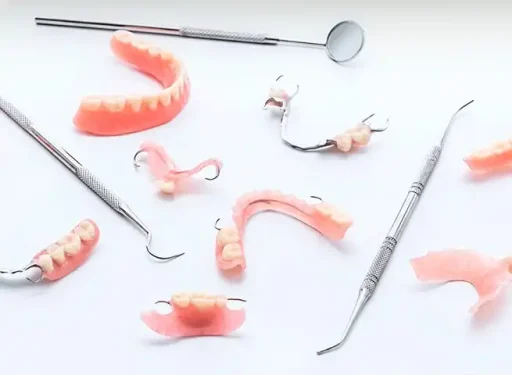 انواع پروتز دندان متحرک
